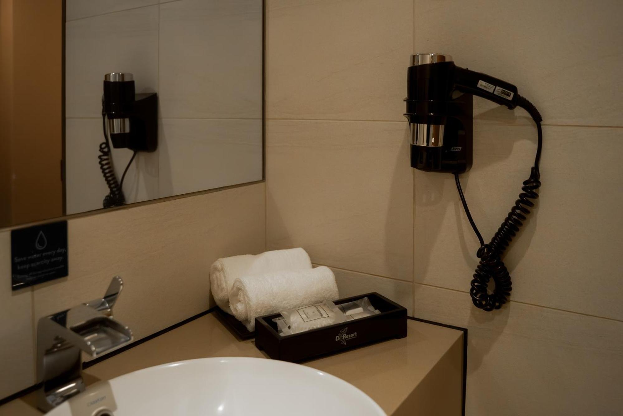 Tempat peranginan D'resort @ Downtown East 4*